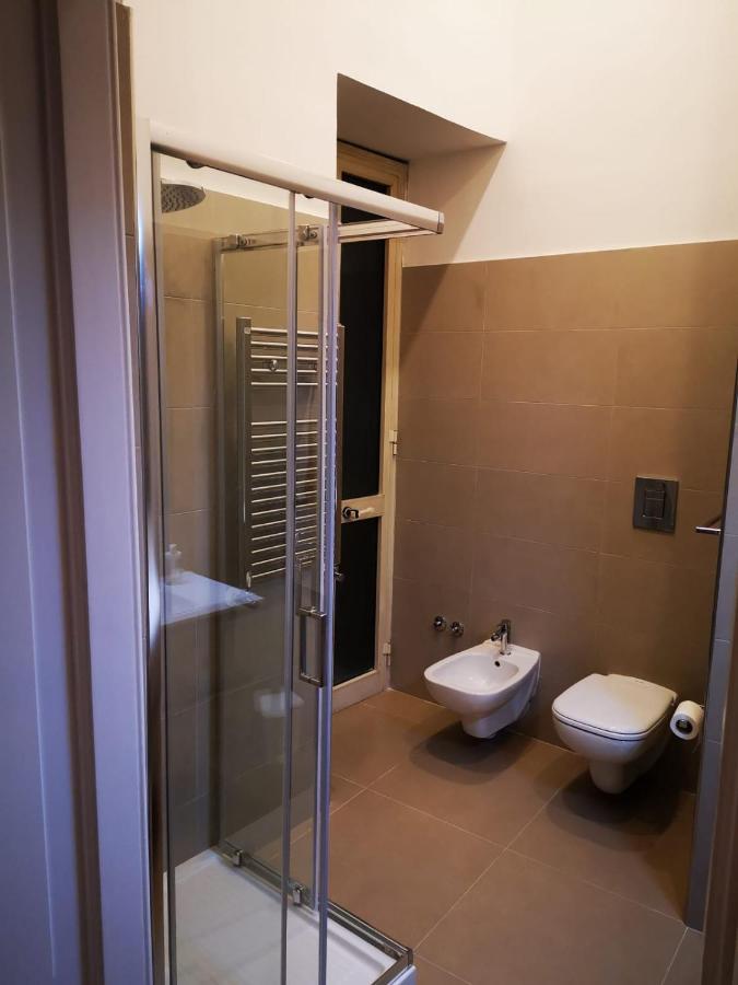 נאפולי Casa Cupiello Via Chiaia - Casa Vacanze Ad Uso Esclusivo מראה חיצוני תמונה